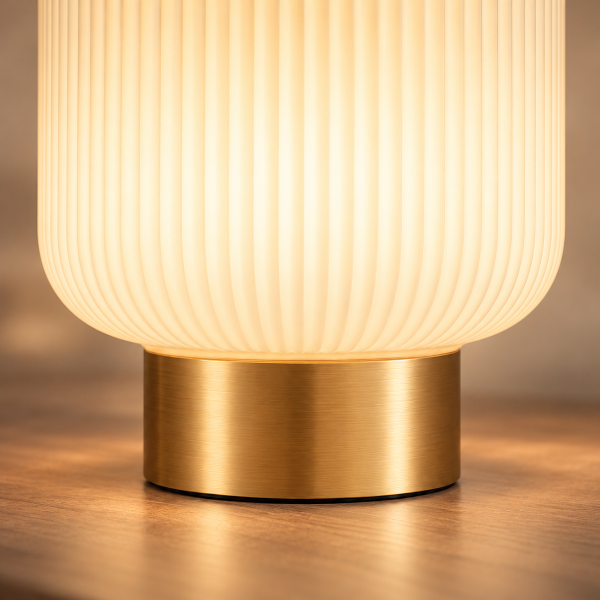 Luma Halo Lamp